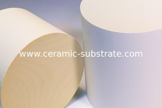 kaufen Matte Surface Finish Aluminum Nitride Substrate AlN Substrate Diesel Oxidation Catalyst Engineered for Heat Dissipation online manufacture